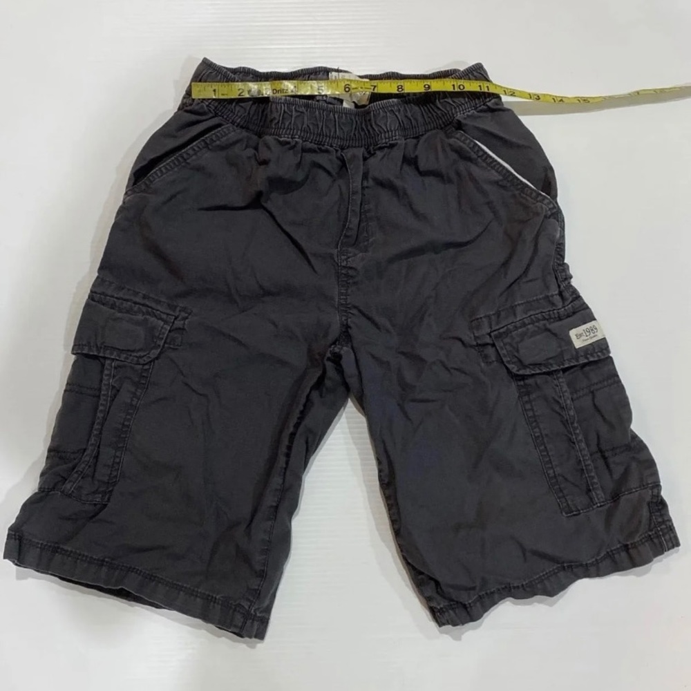 Grey shorts